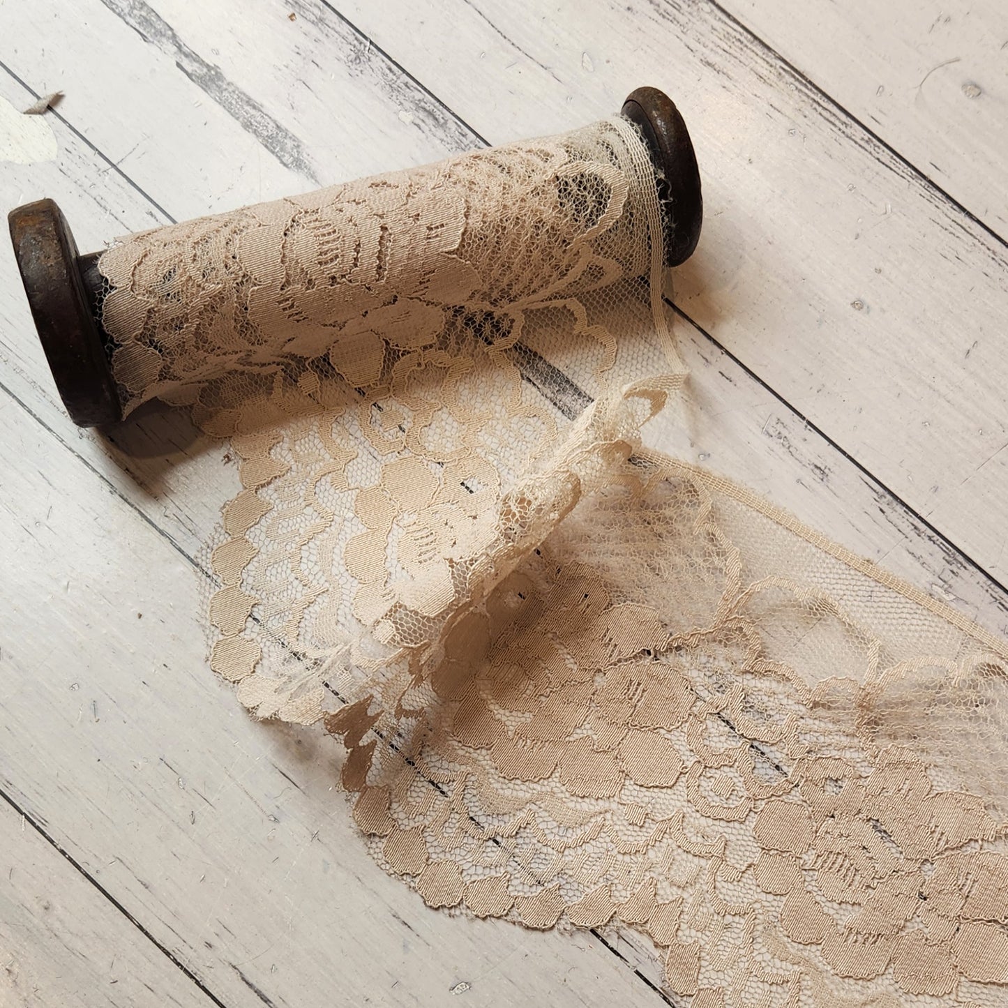 Rochelle vintage lace