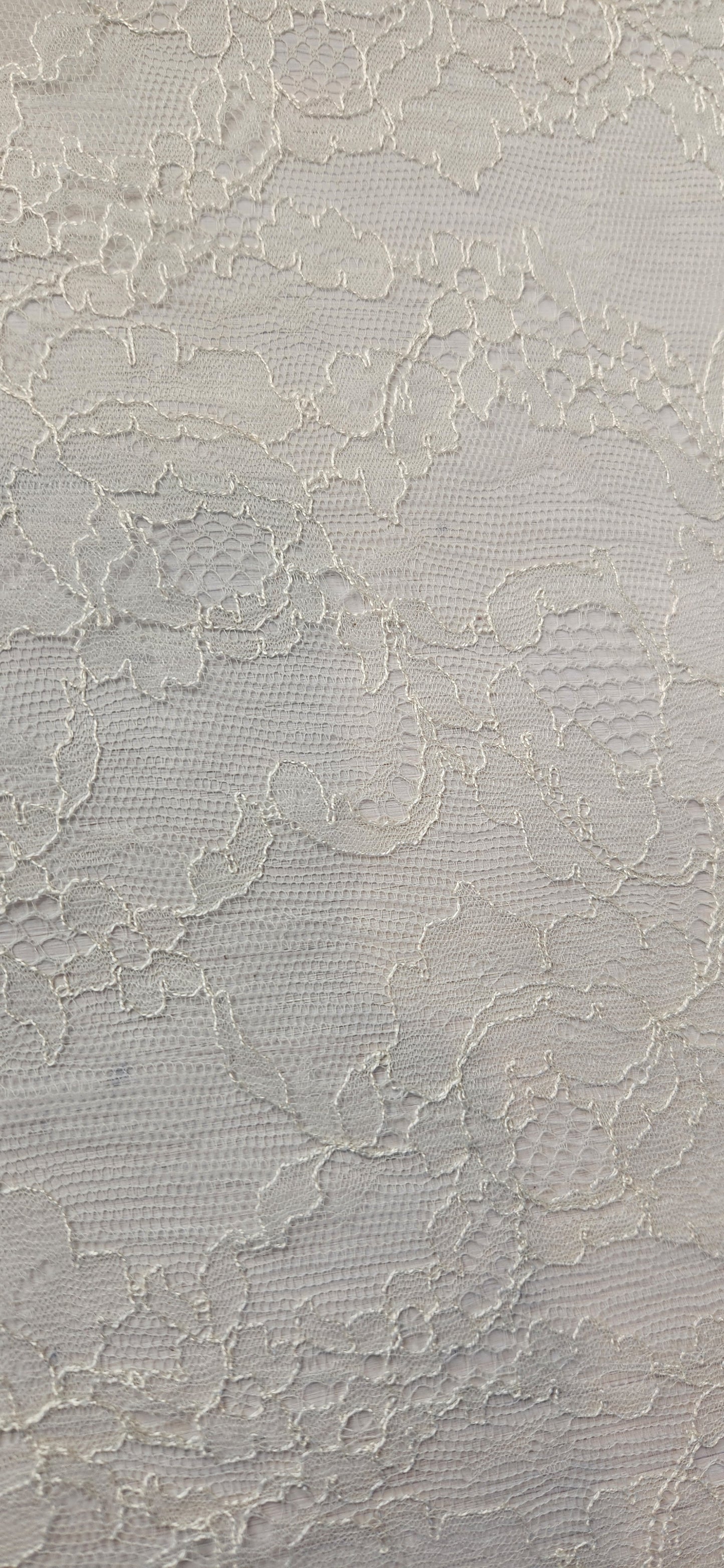 Lorna cream French chantilly lace