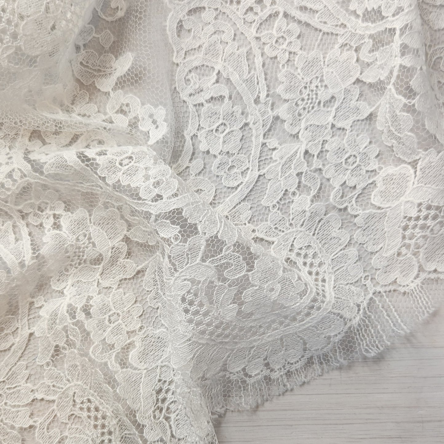 Maybel ivory French chantilly lace