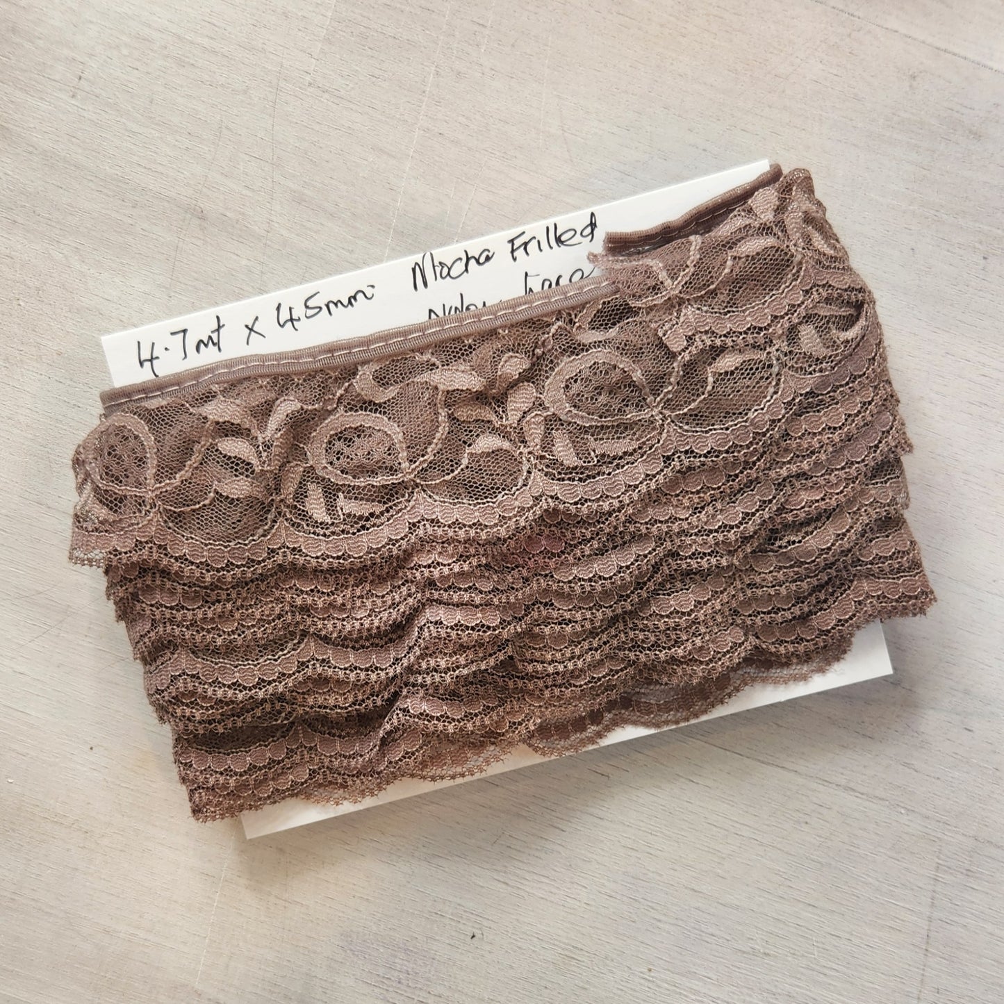 4.7m Mocha frilled lace