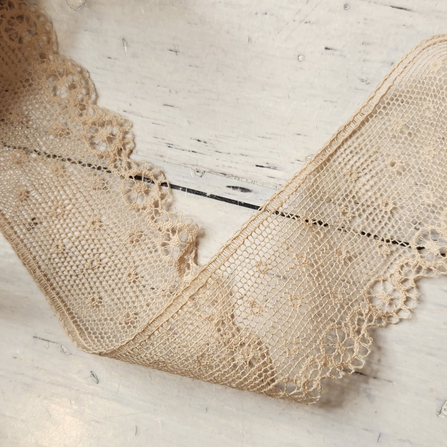 Pinwheels English vintage lace large