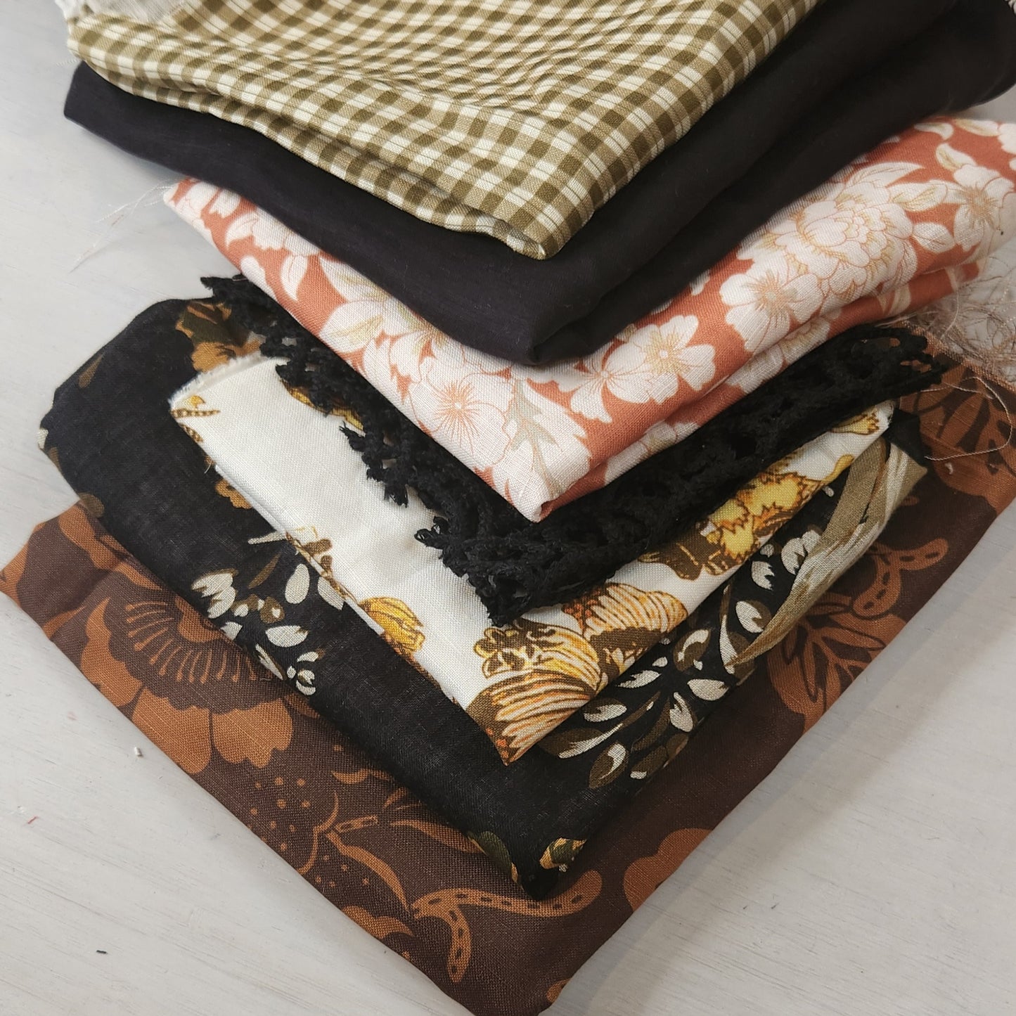 19. Assorted sample pack