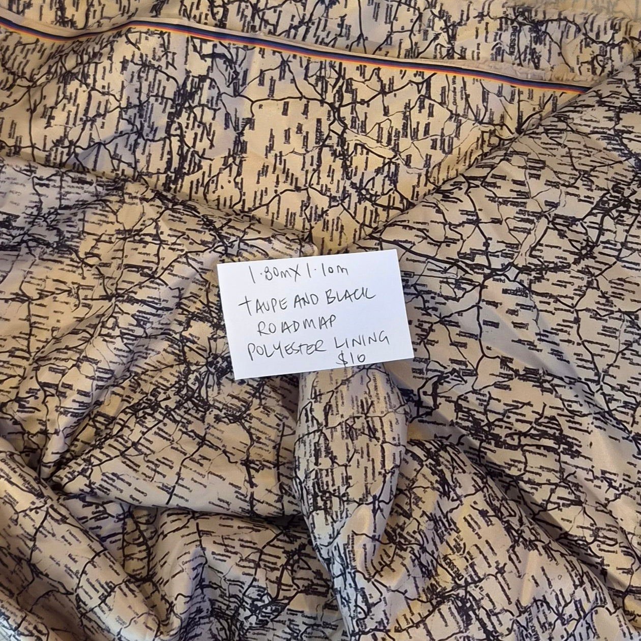 1.8m Taupe and black roadmap lining