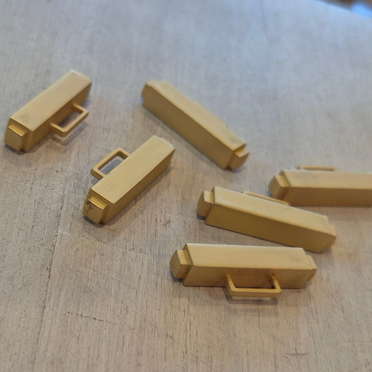 Brushed gold small embellishment