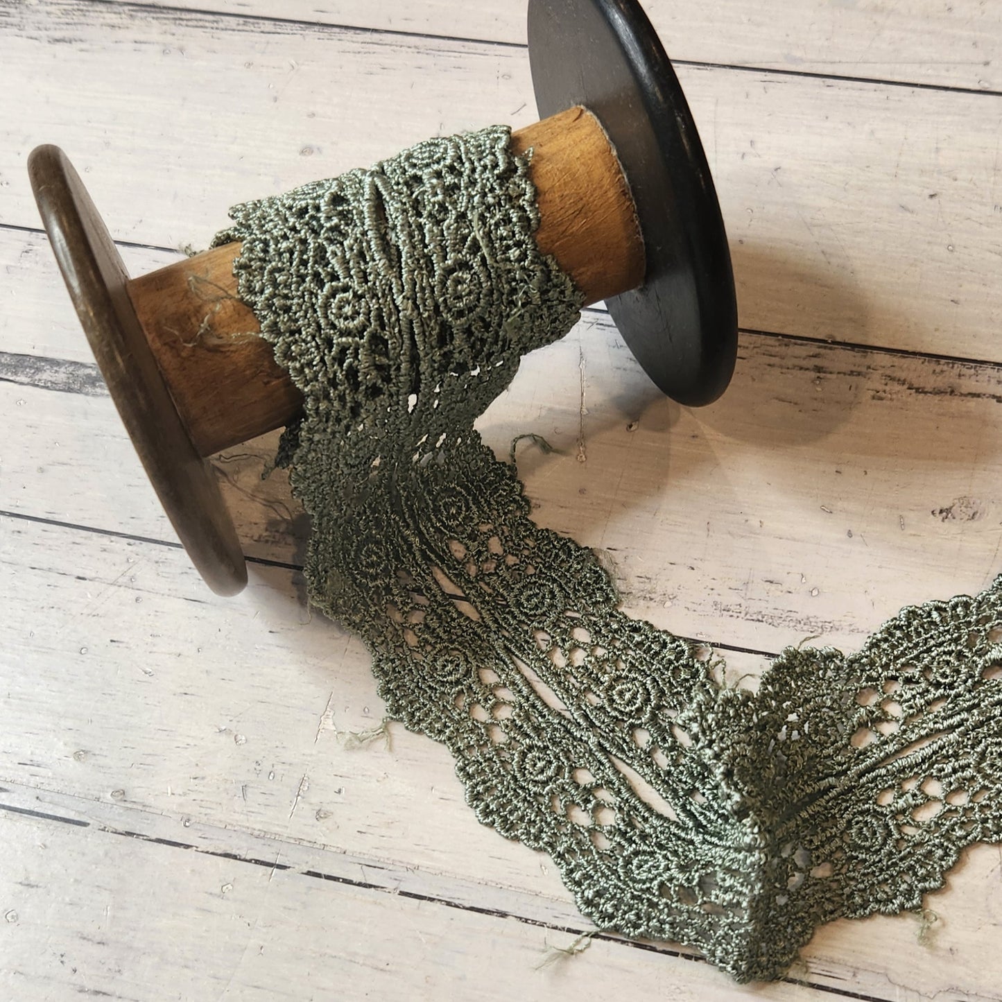 Emerson Greenland Guipure Trim