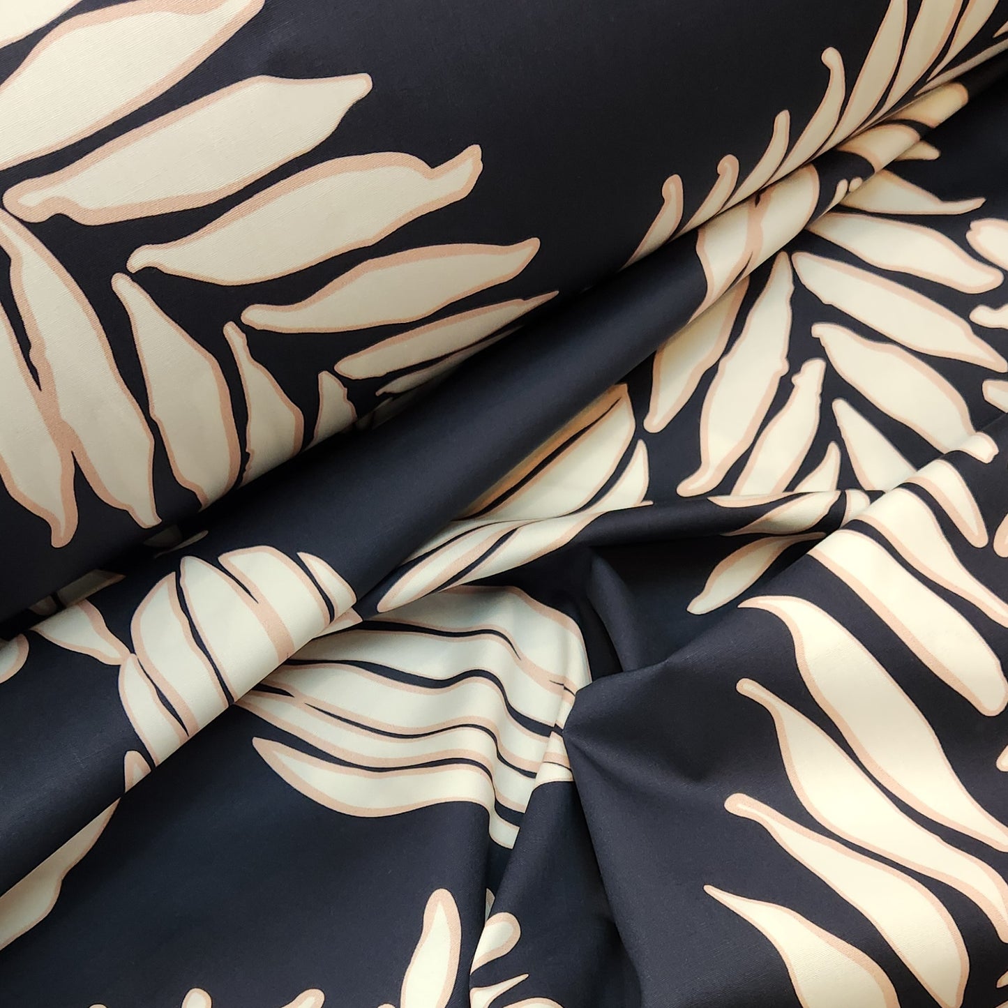 Flowers in blush stretch cotton