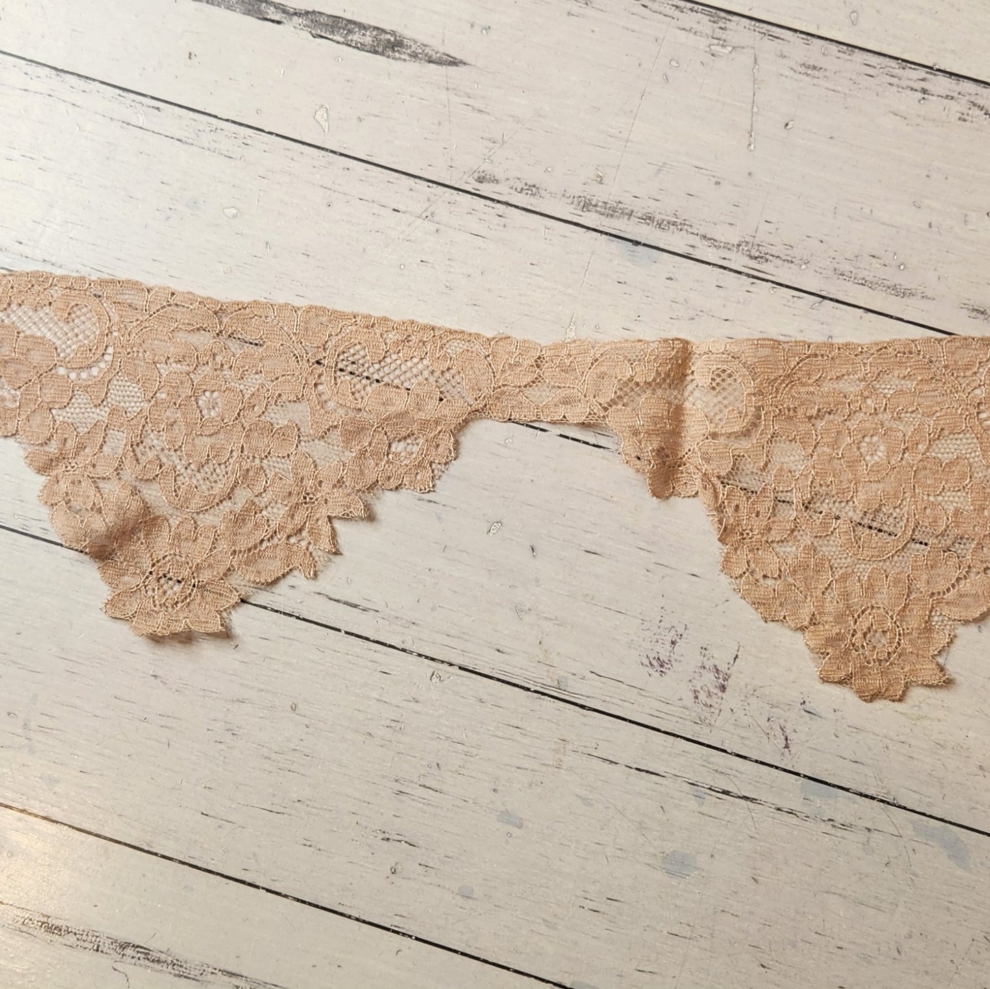 Floral peaks vintage lace