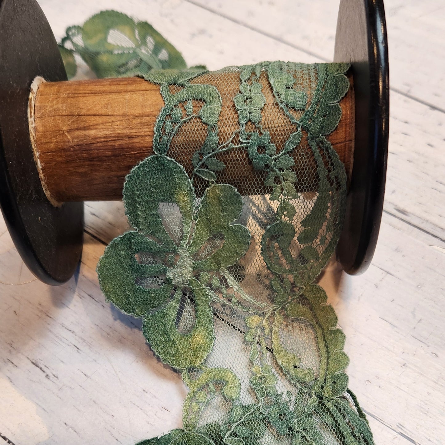 Dappled green floral lace
