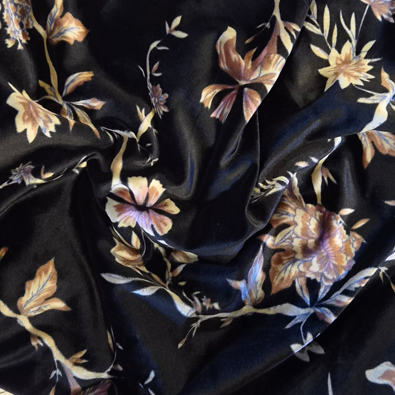 55cm Floral vines velour