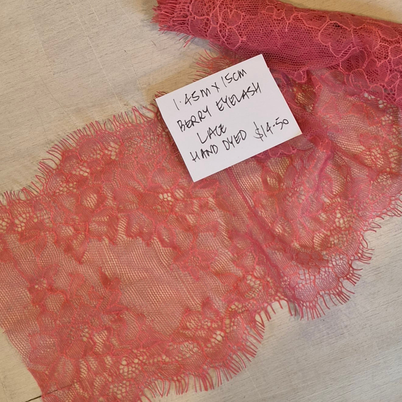 1.45m Berry eyelash lace