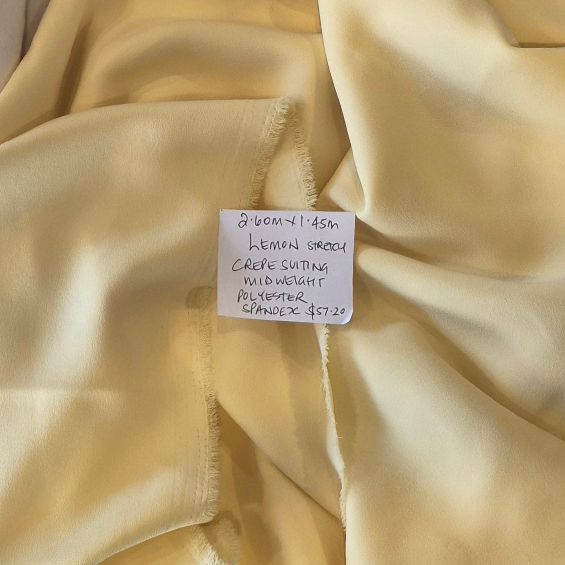 2.60m Lemon stretch crepe suiting