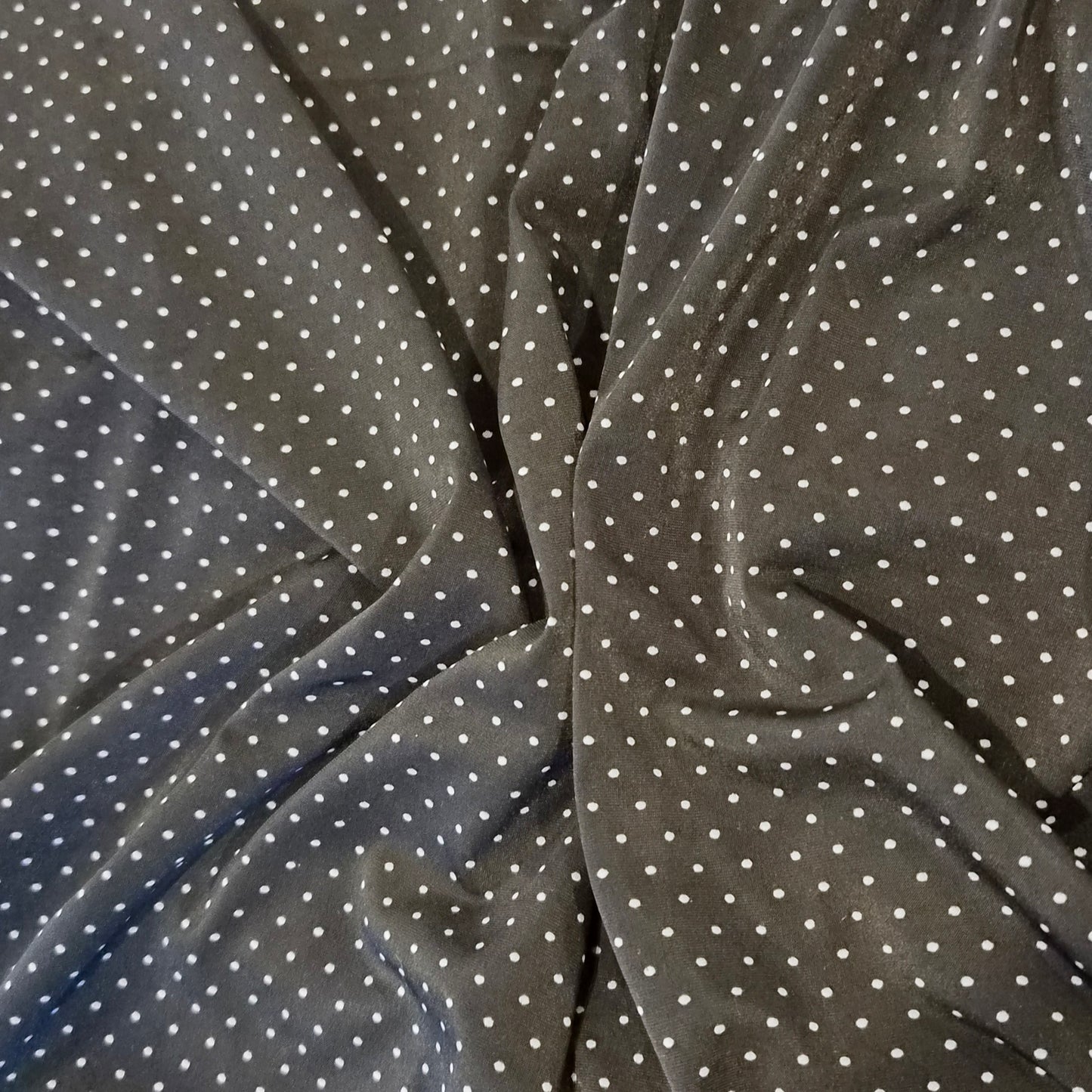 4.4m Black and white micro spot jersey