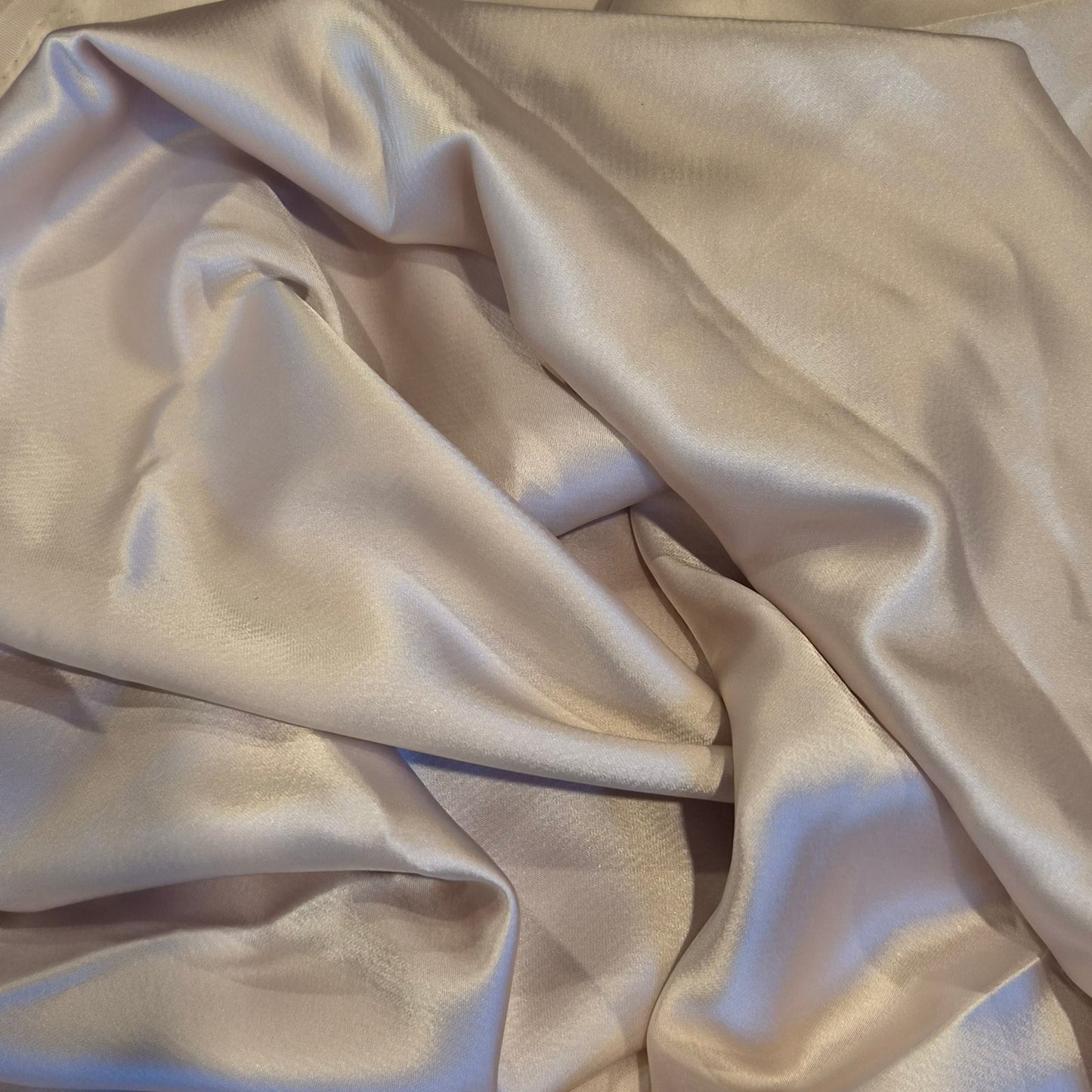 1.8m Blush stretch satin