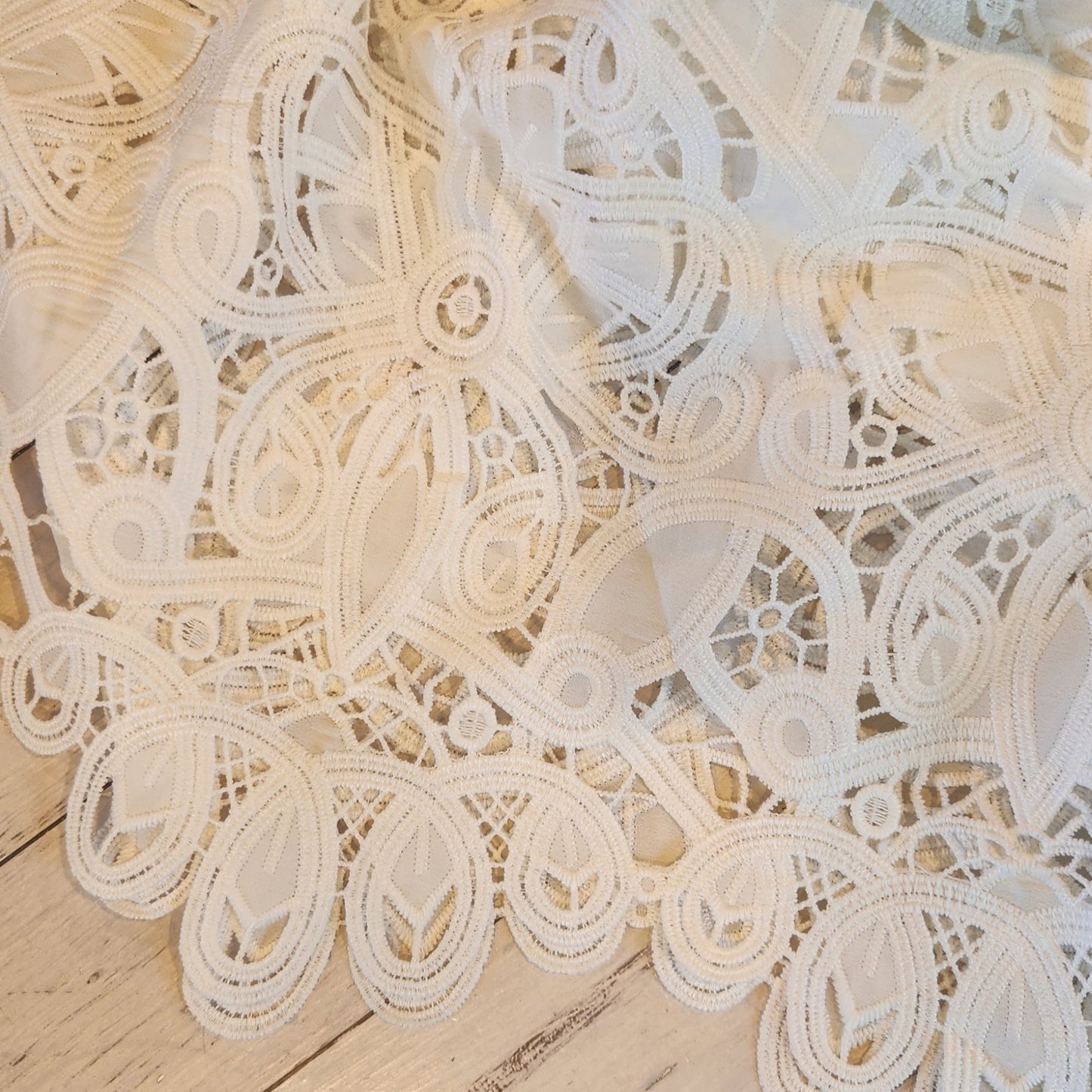 1.2m White Embroidered cut out