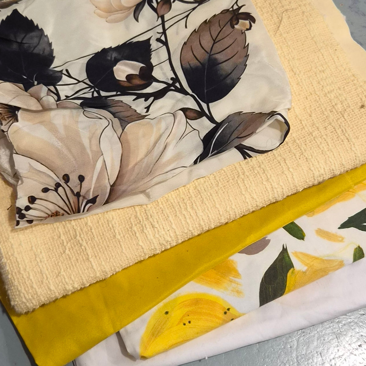 11. 5 pieces assorted, cotton,suiting, crepe de chine