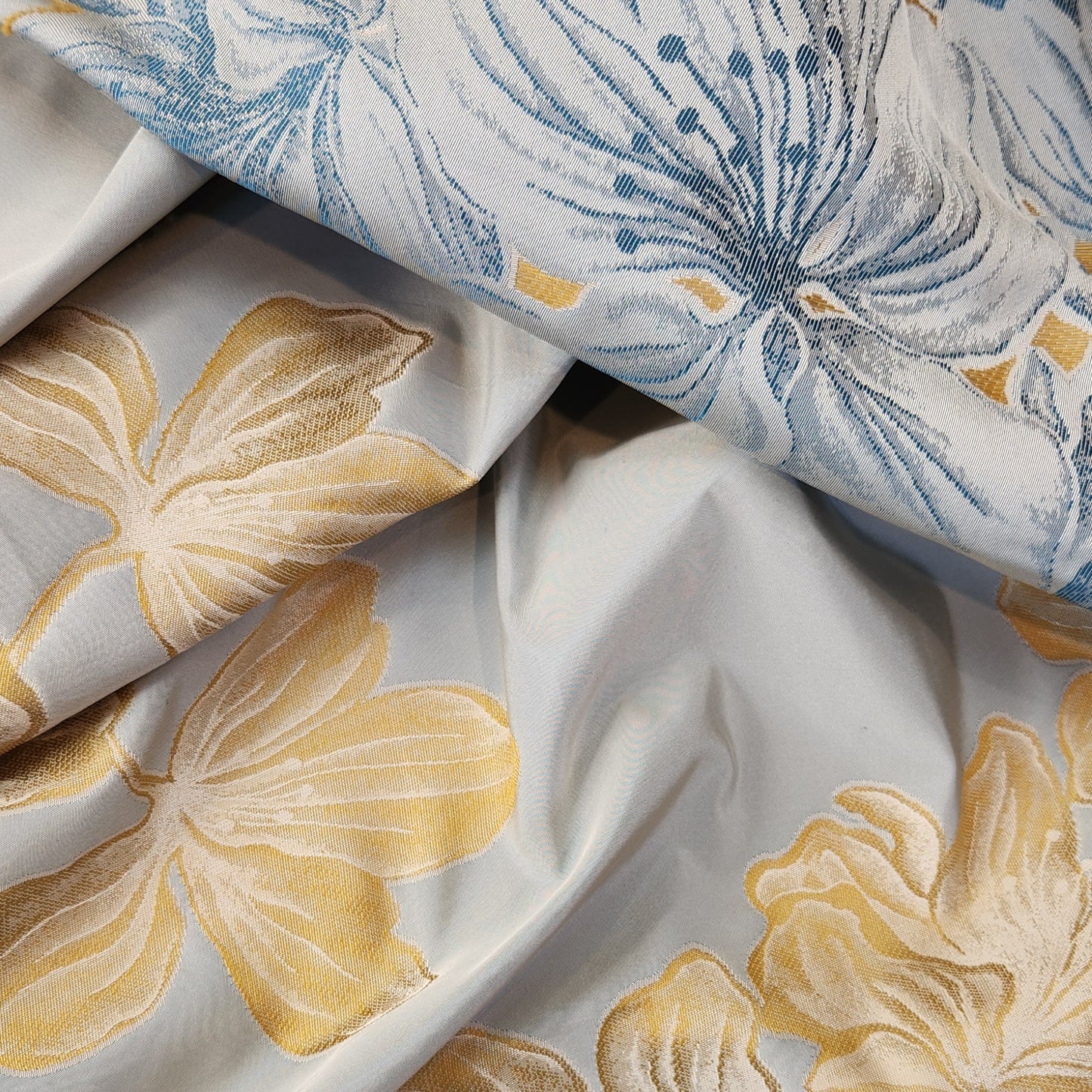 Lily bouquet Taffeta