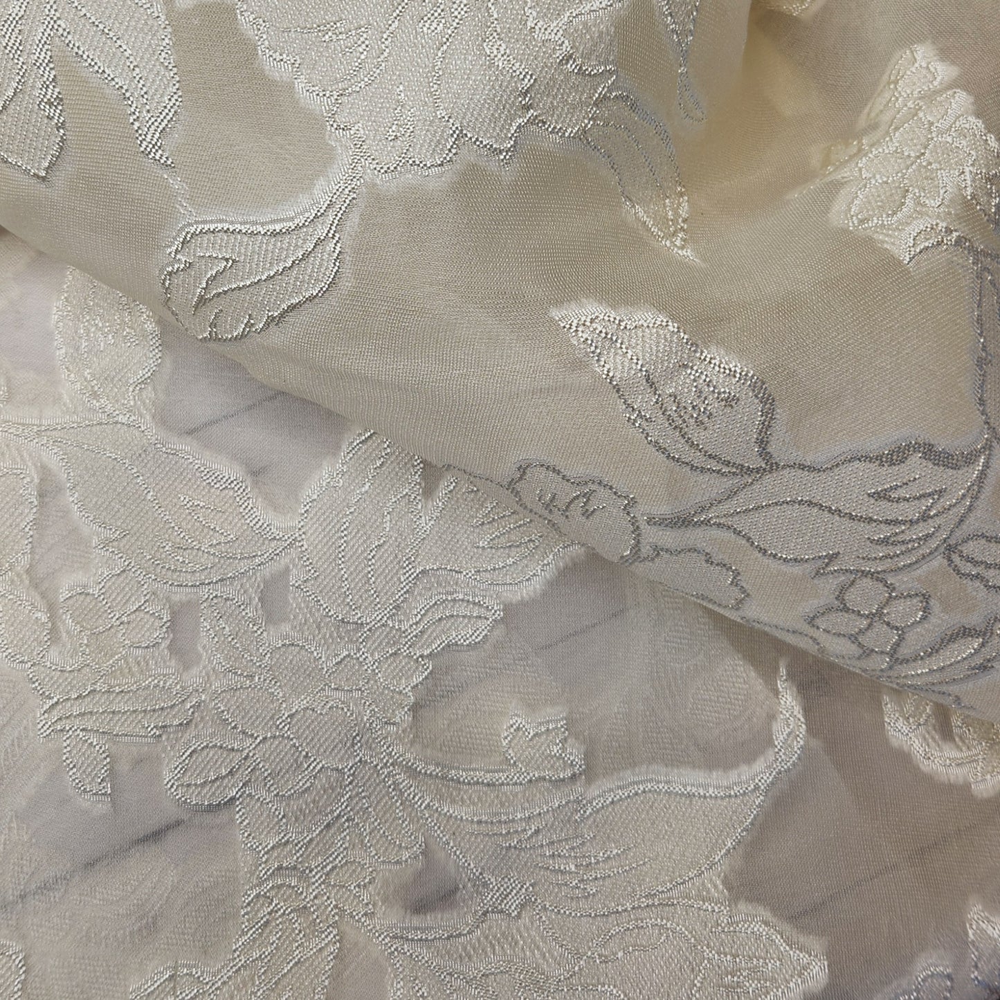 Linny ivory jaquard silk organza