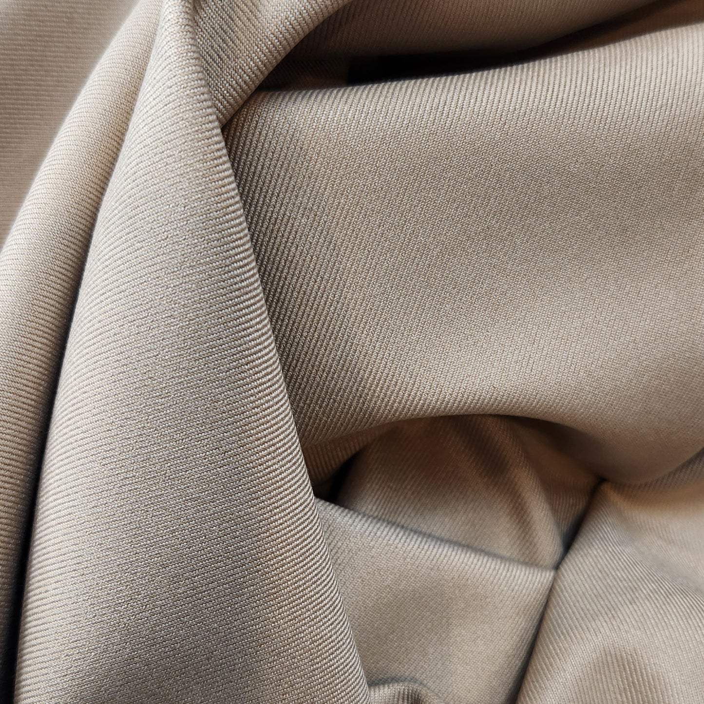 Biscuit viscose Twill Suiting