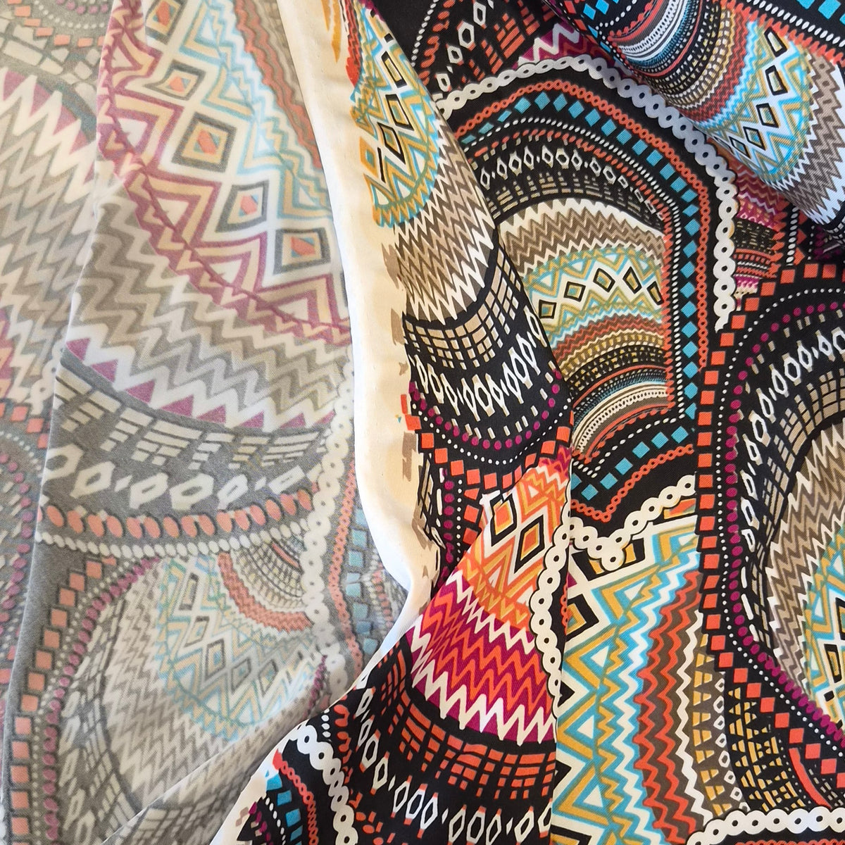 Geometric pattern shells Jersey