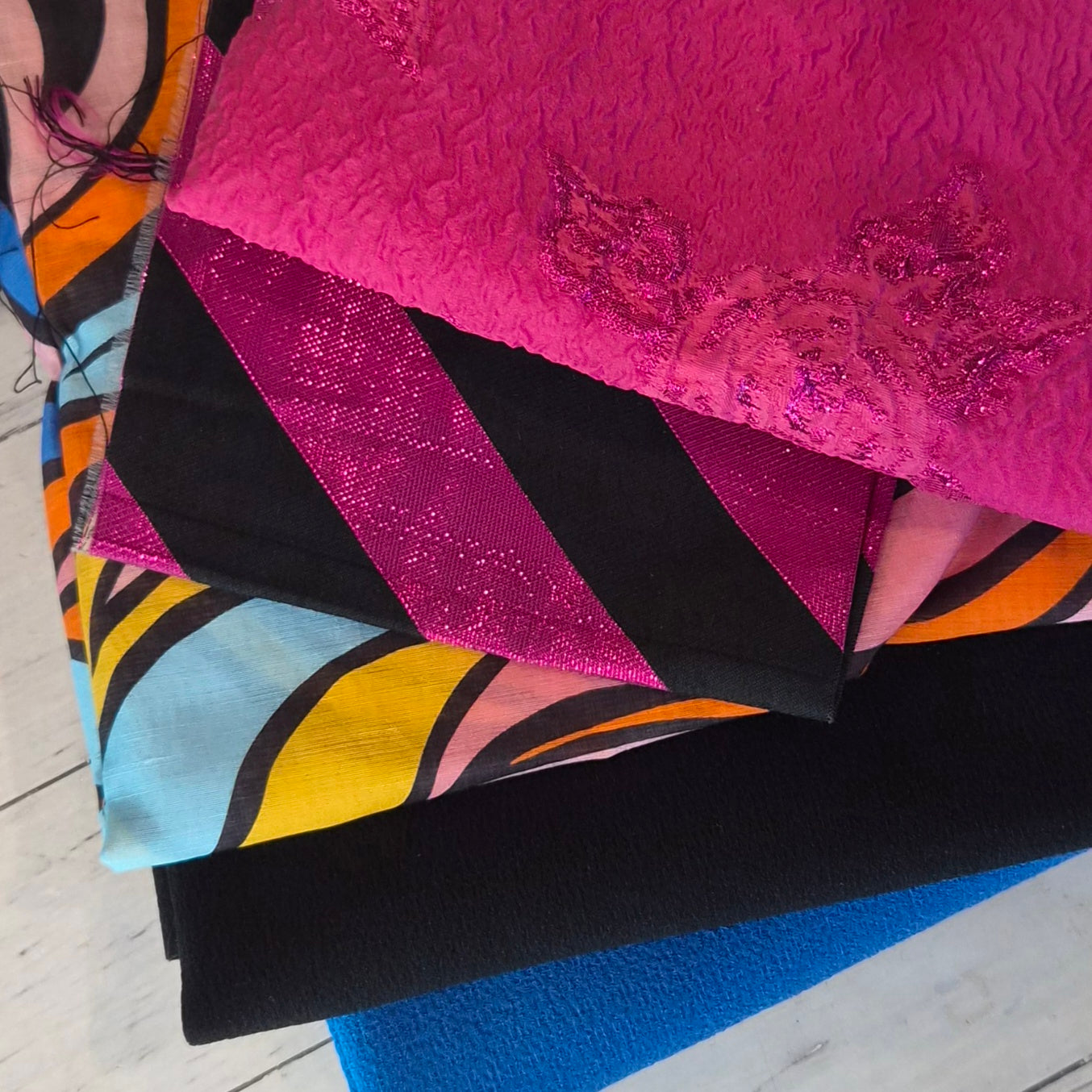 119. 5 pieces assorted fabrics brocade, silk voile and suitings