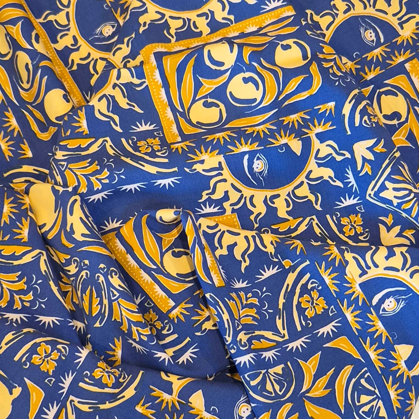 2m Royal sunset viscose challis