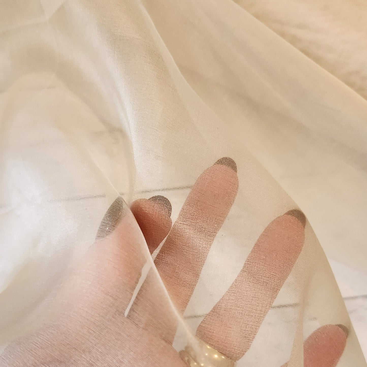 Butter honey silk organza