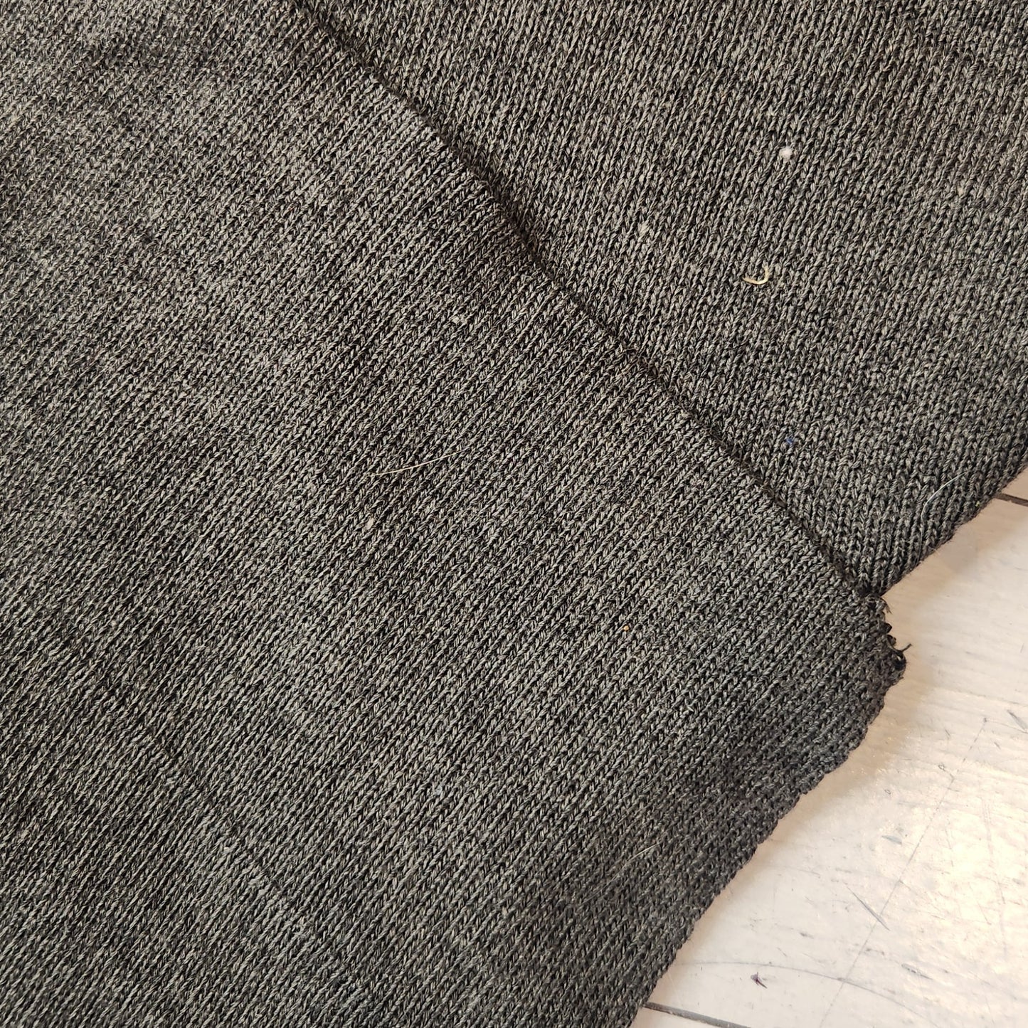 1.22mx16cm Marle grey ribbed piece