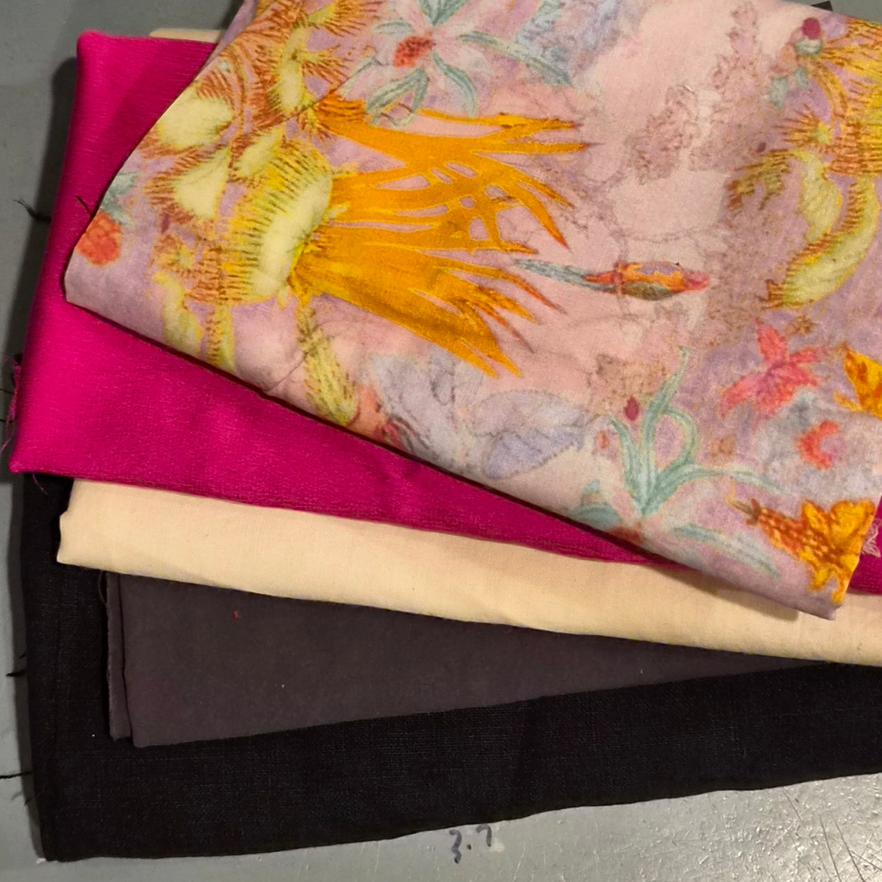 51. 5 pieces assorted cotton, linen , viscose satin