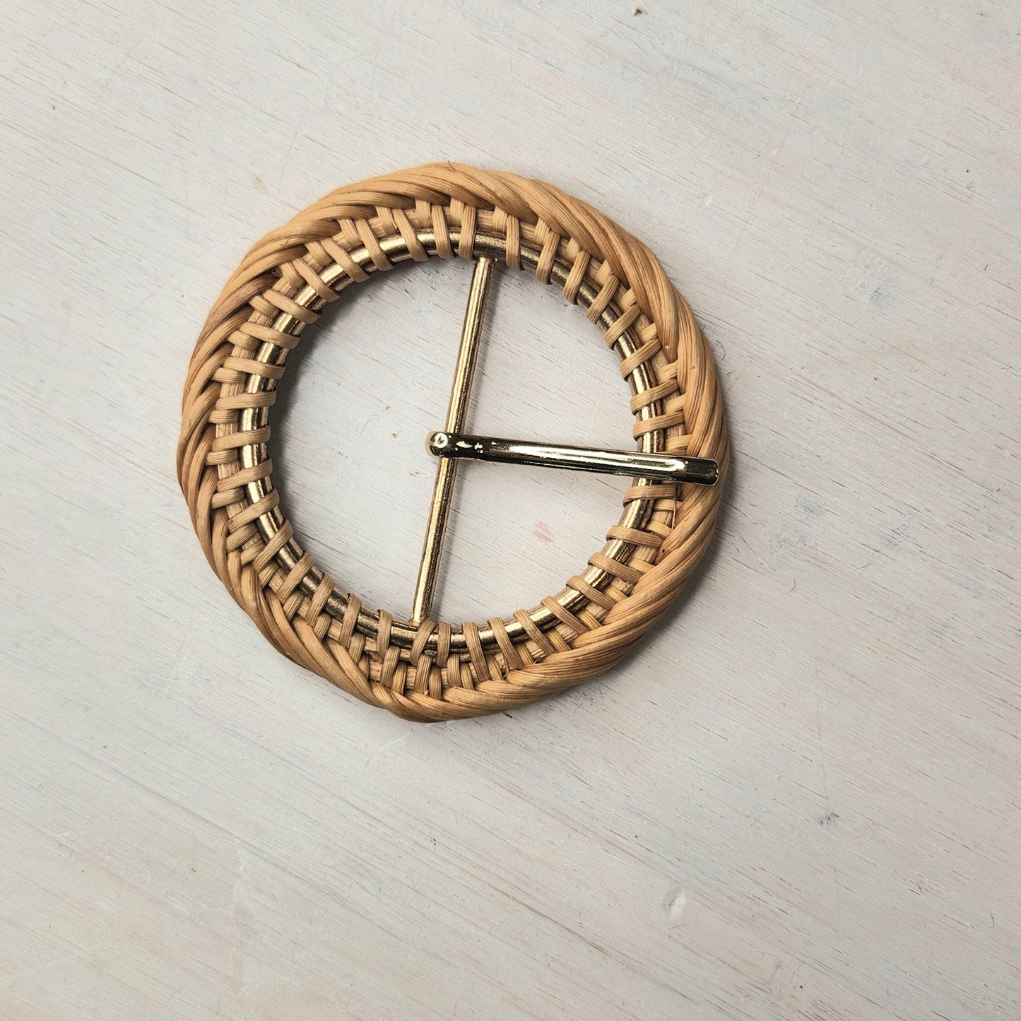 Wicker wrapped buckle