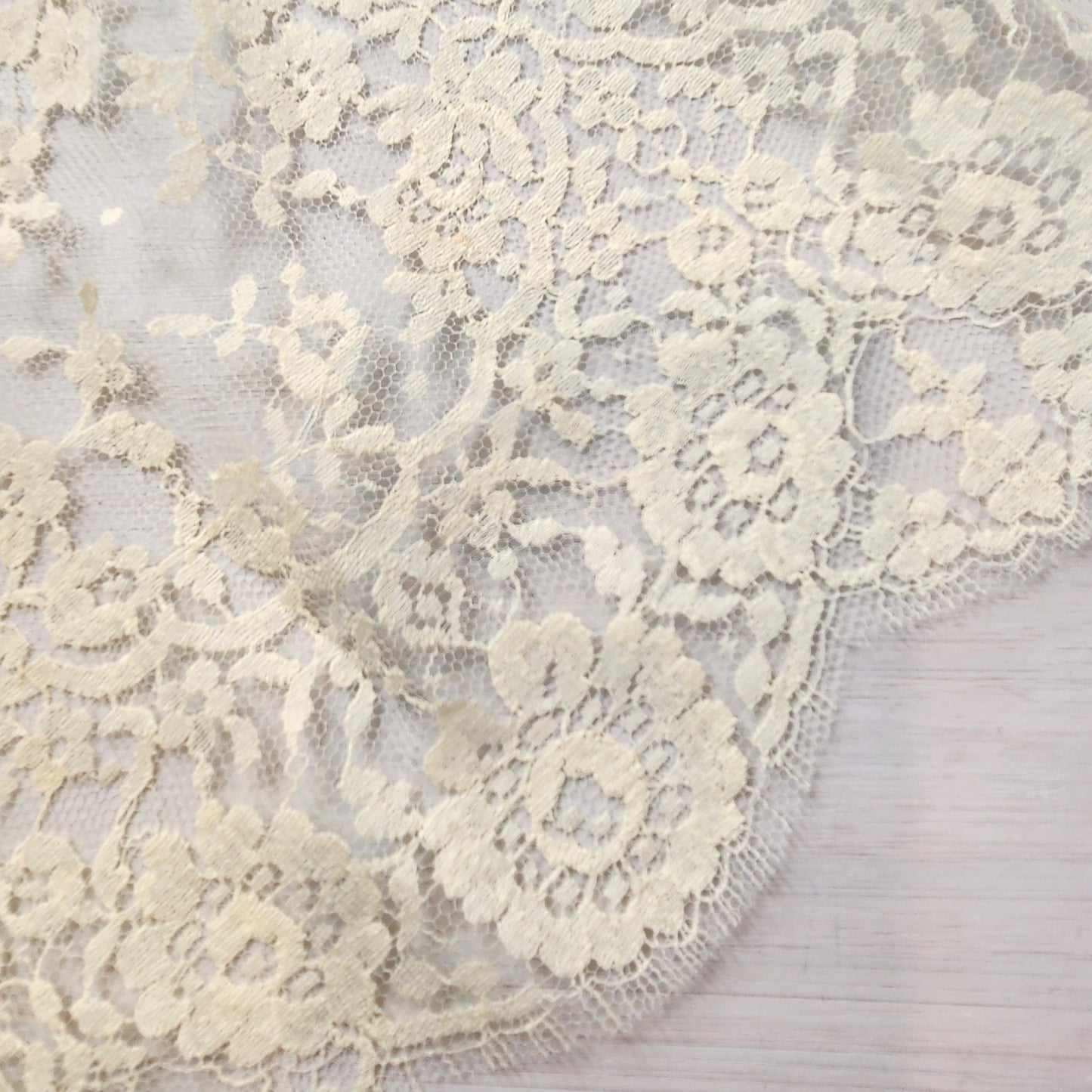 Odetta buttercream vintage French chantilly lace