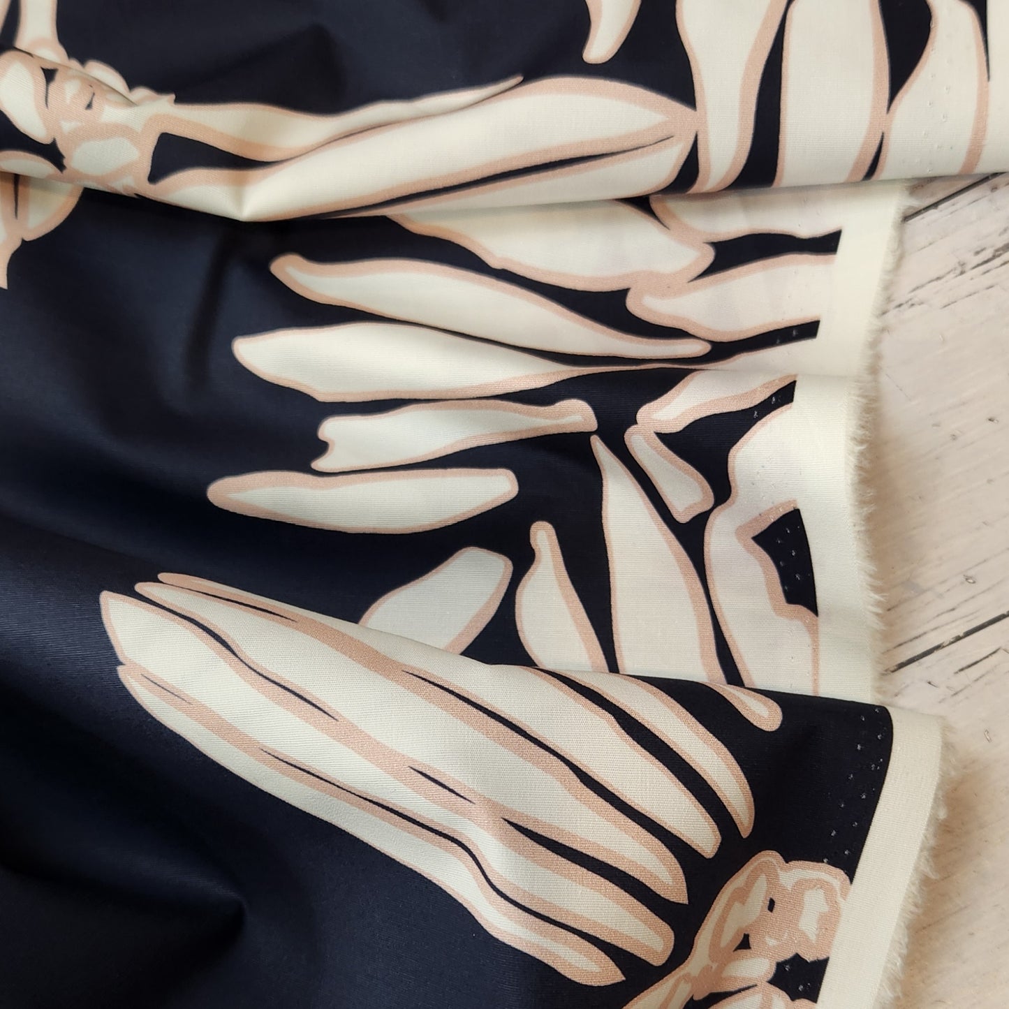 Flowers in blush stretch cotton