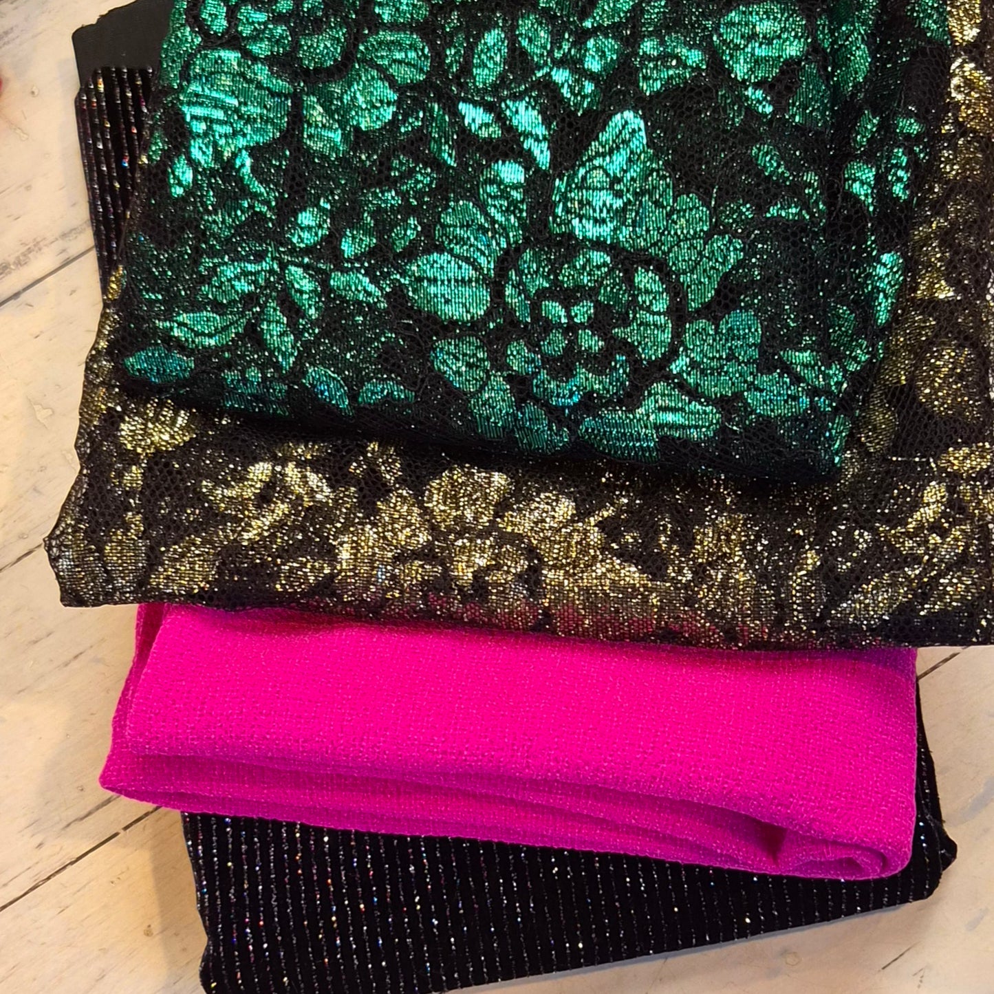 86. 4 pieces assorted lurex velvet and knits