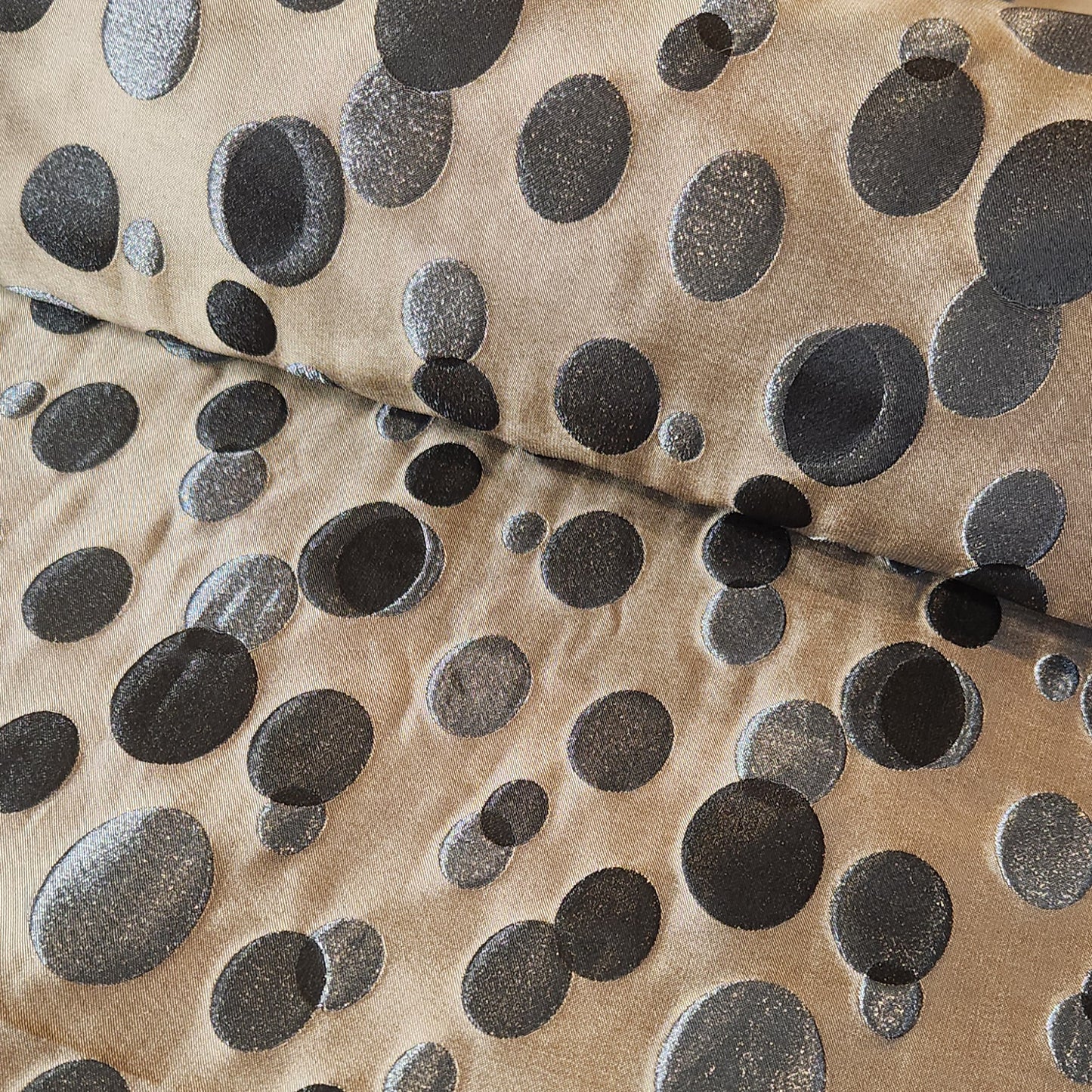River pebble brocade