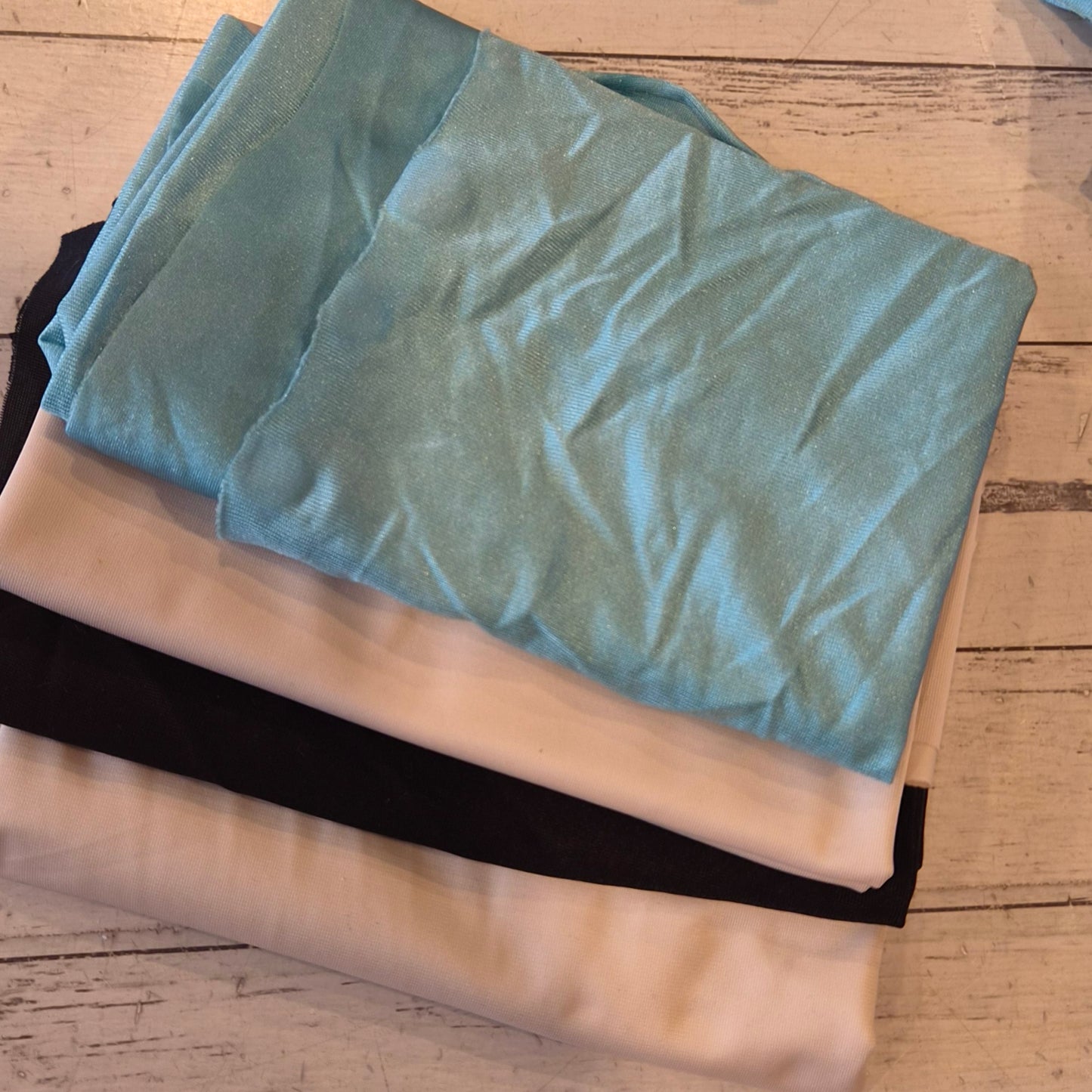 #51 Bundle of tricot pieces