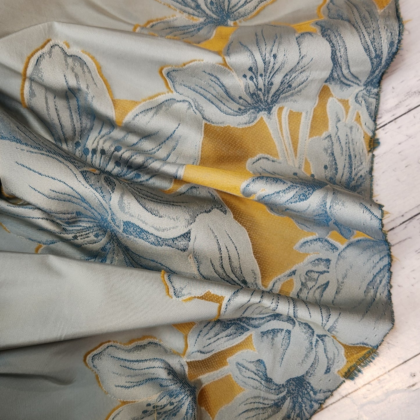 Lily bouquet Taffeta