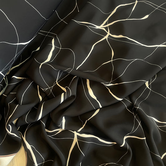 Marble lines stretch drape suiting