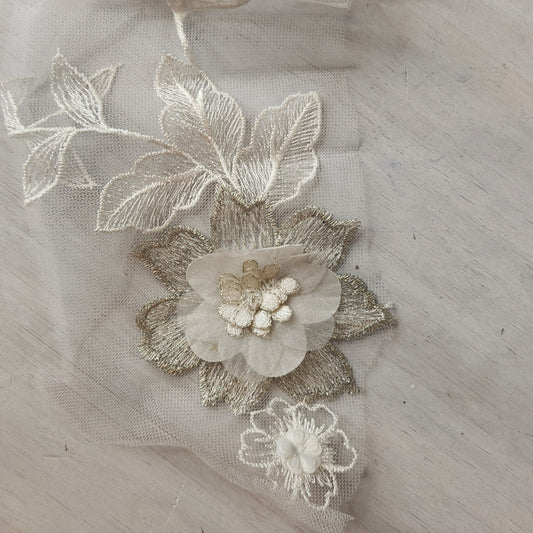 43. Embroidered applique lace