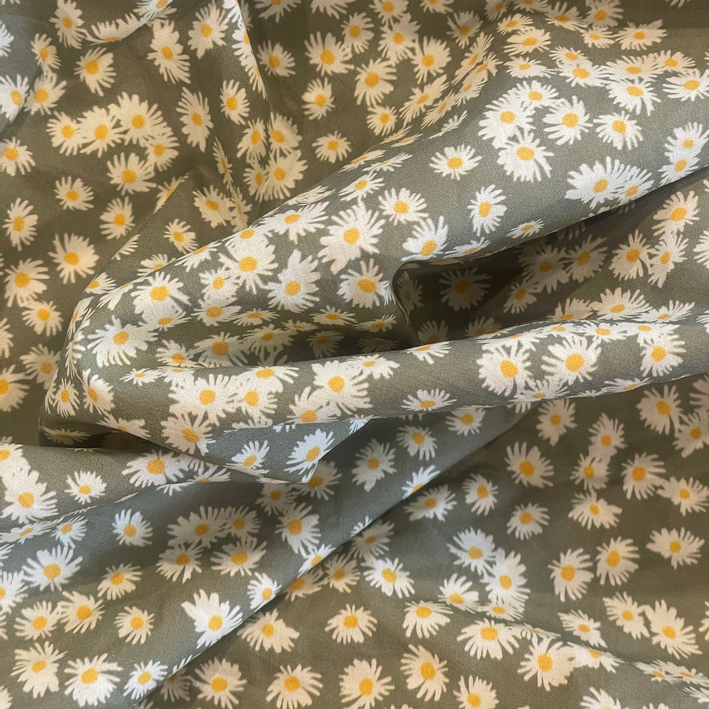 Scattered sage daisy cotton shirting