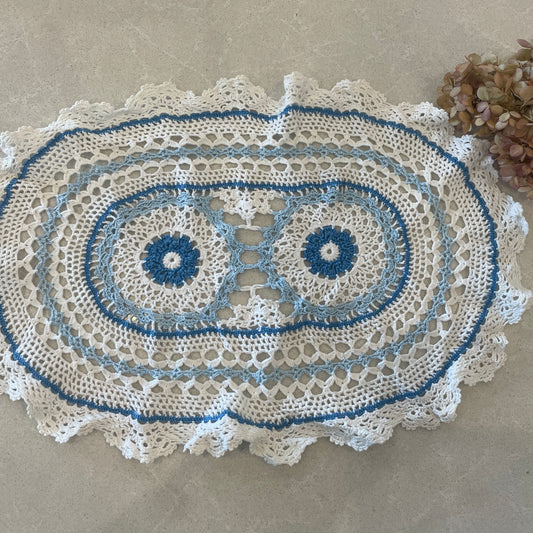 vintage white blue crochet doily #25