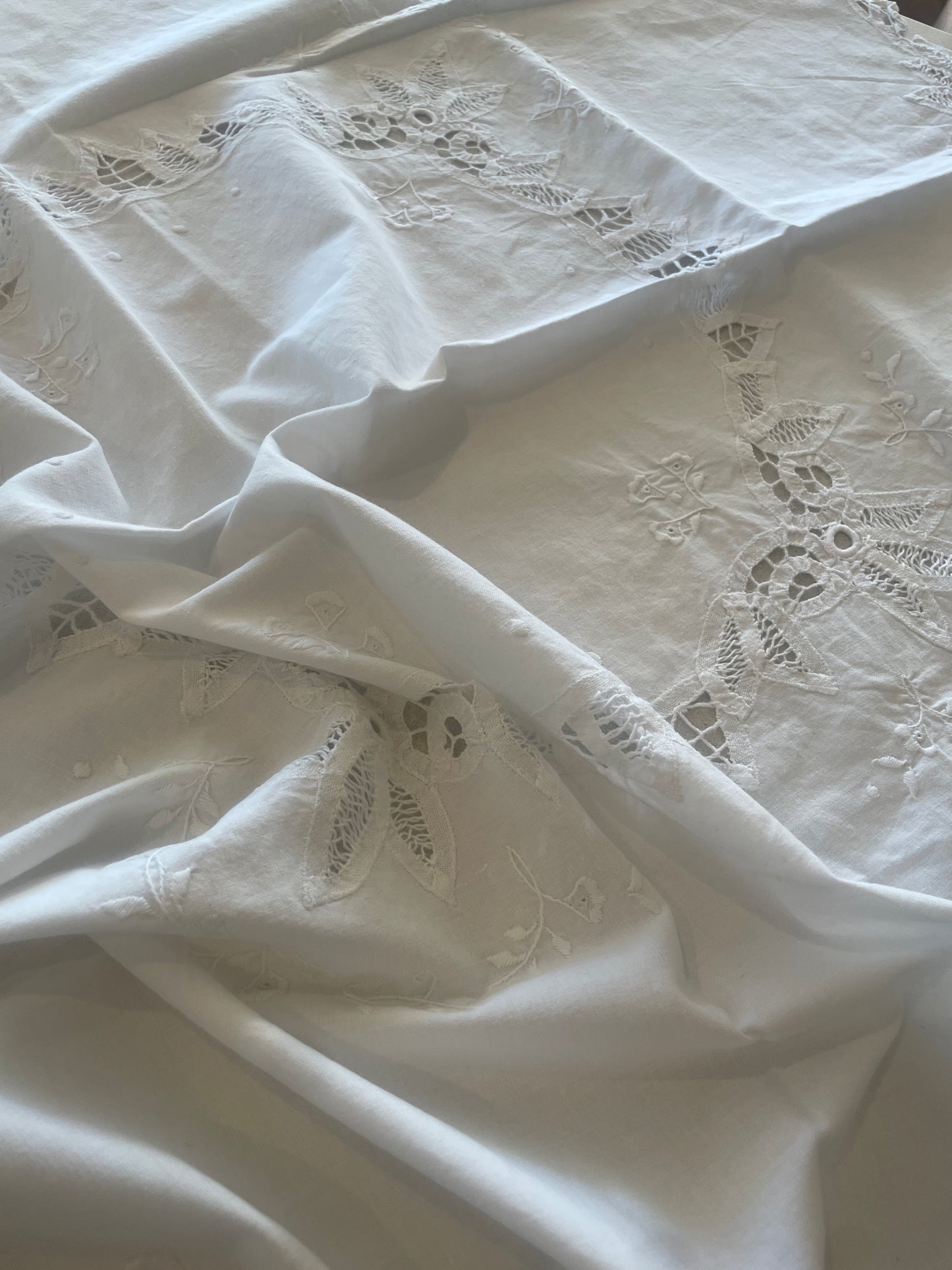 90cm square tea cloth