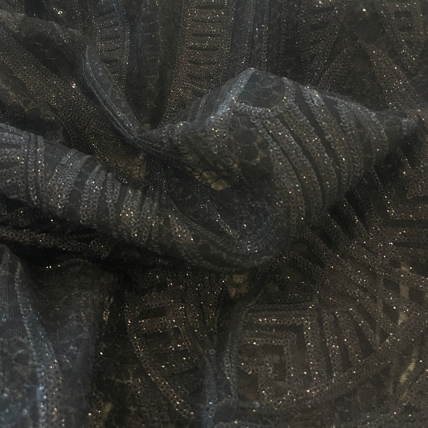 1.7m black sequin mesh