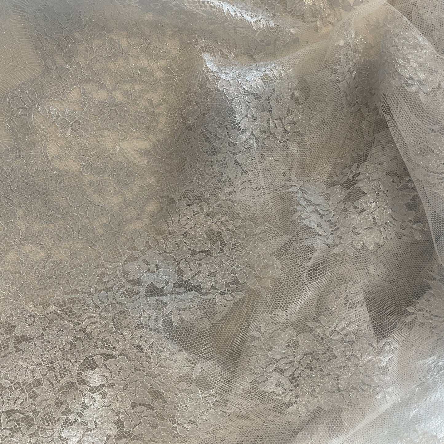 2.4m metallic silver French lace
