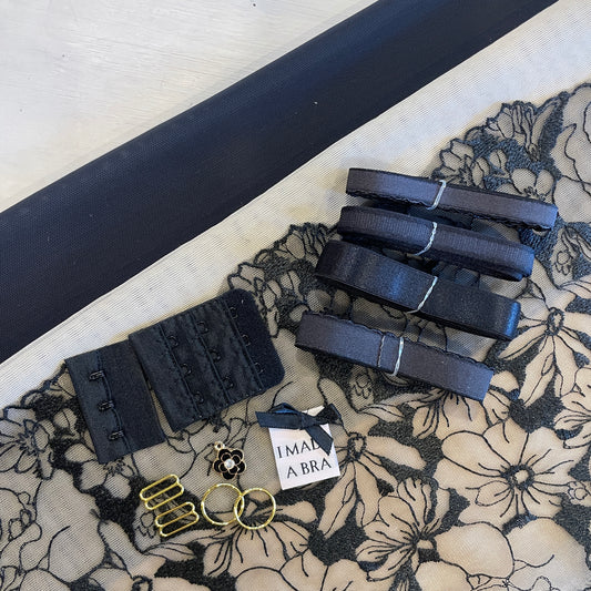 The stroke of twelve Wired Bra Kit Large