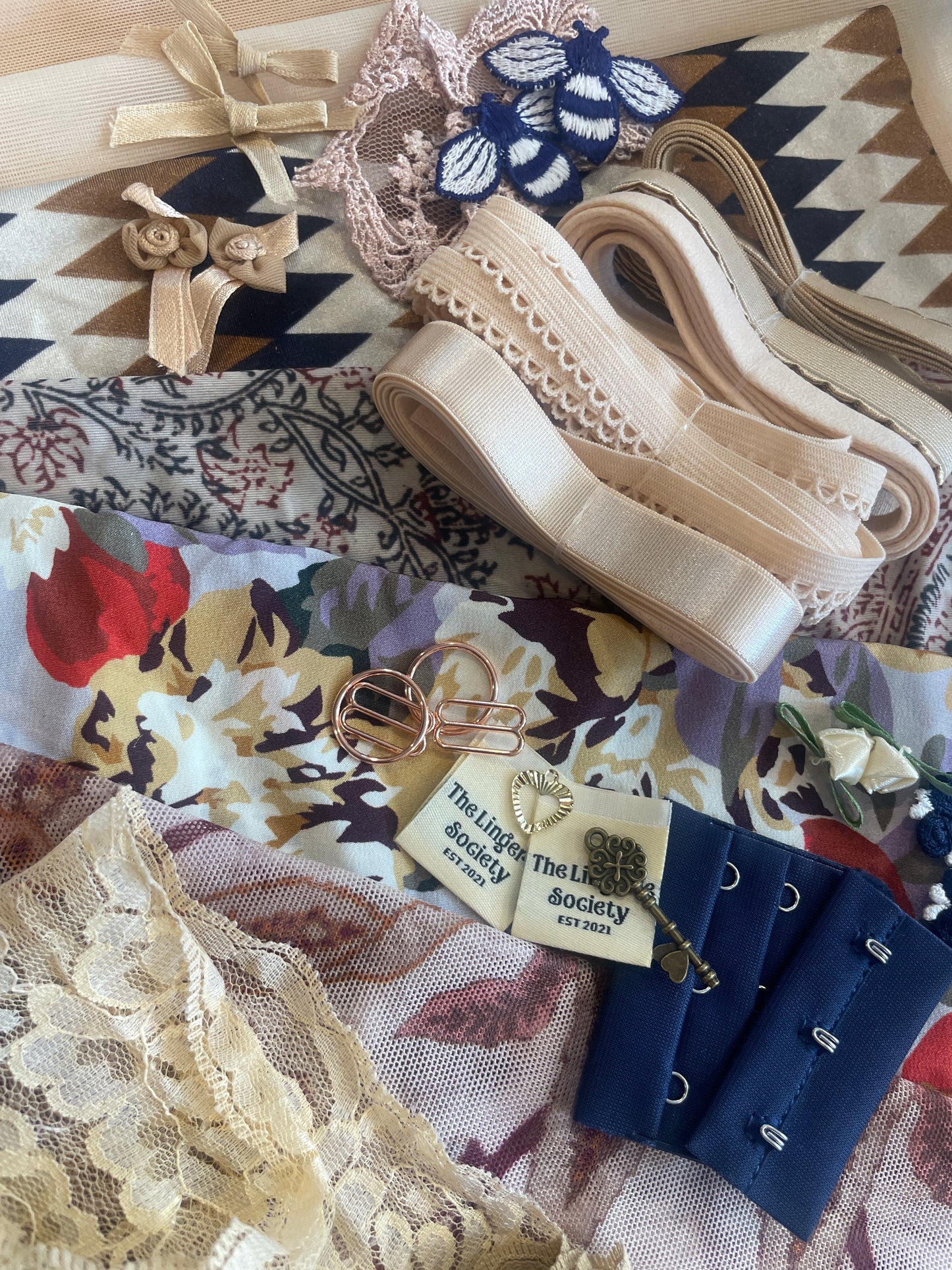 Mocha vine Artisan bra and knickers kit
