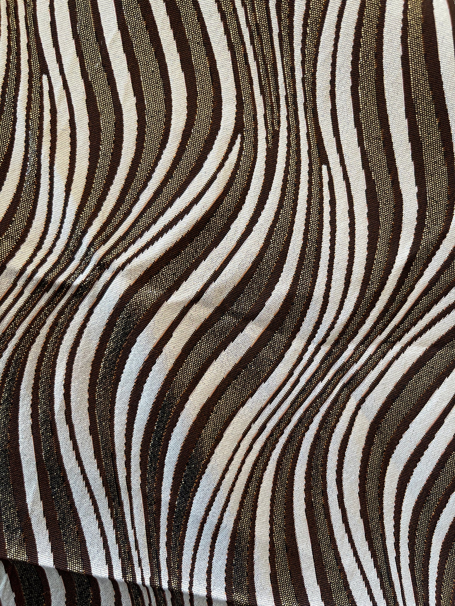 2m Metallic Swirl brocade poly lurex