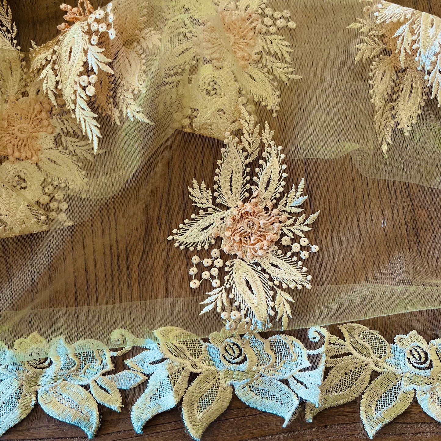 2m Butter Lemon 3D embroidered tulle polyester