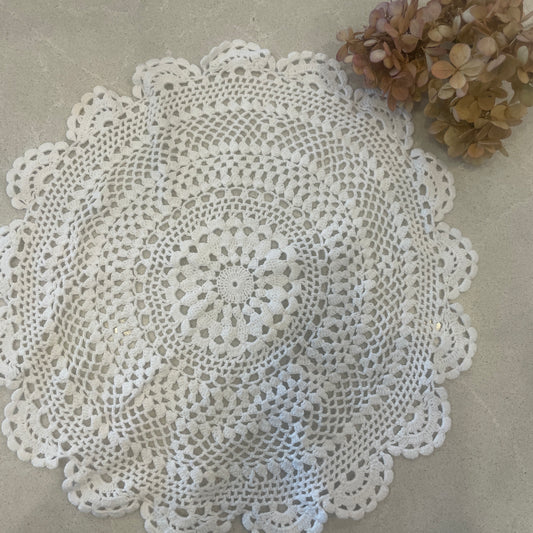 vintage white crochet doily #8