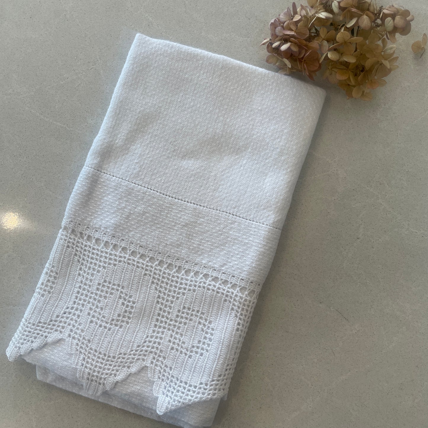 Vintage huckerback towel crochet border