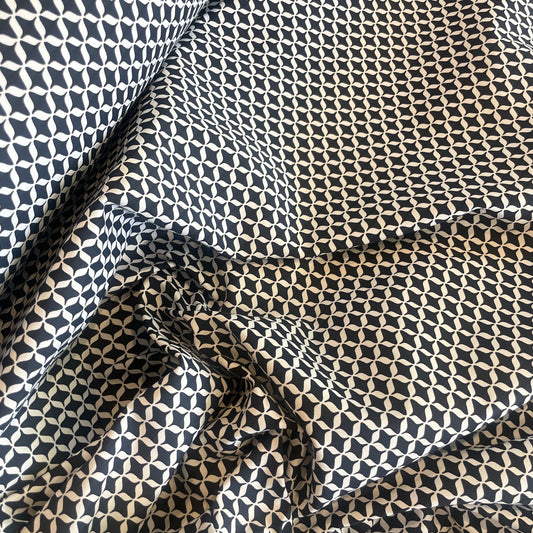 Queen of diamonds spandex jersey