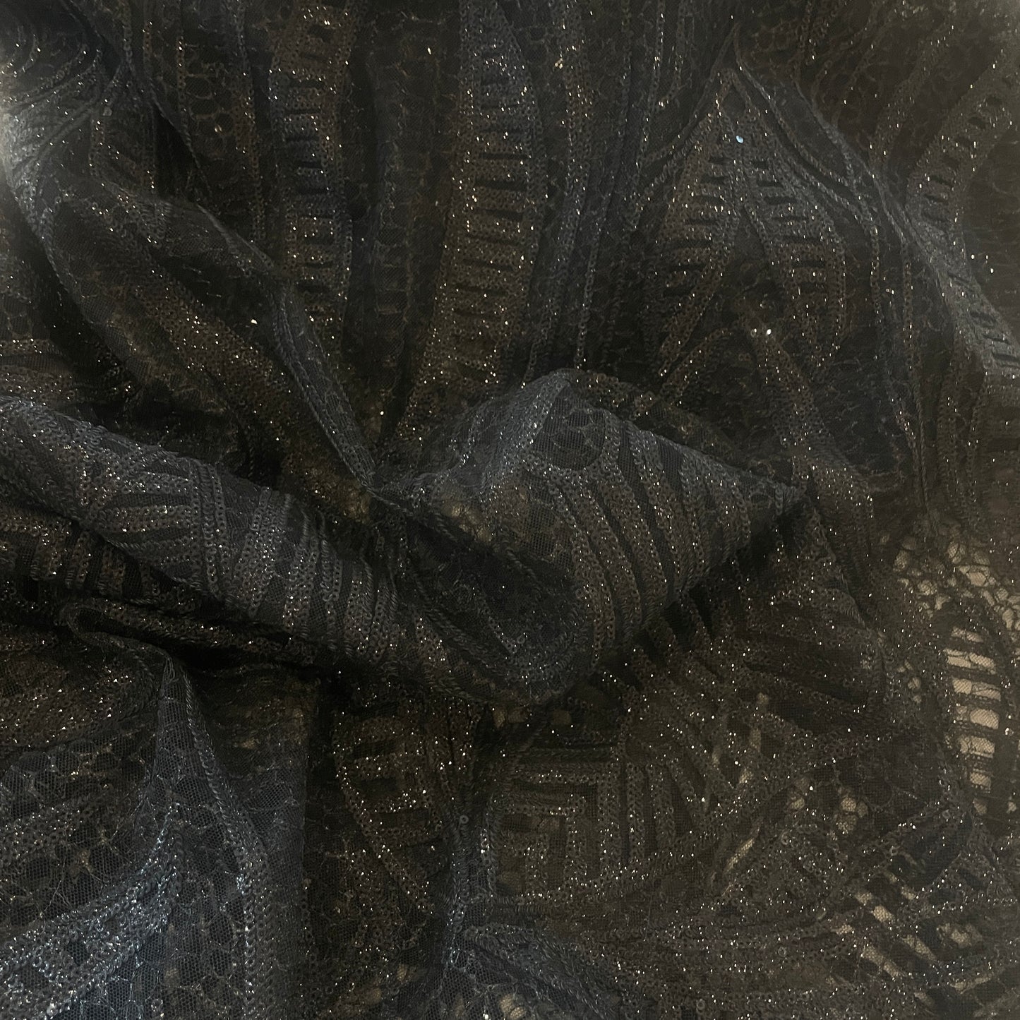 1.7m black sequin mesh